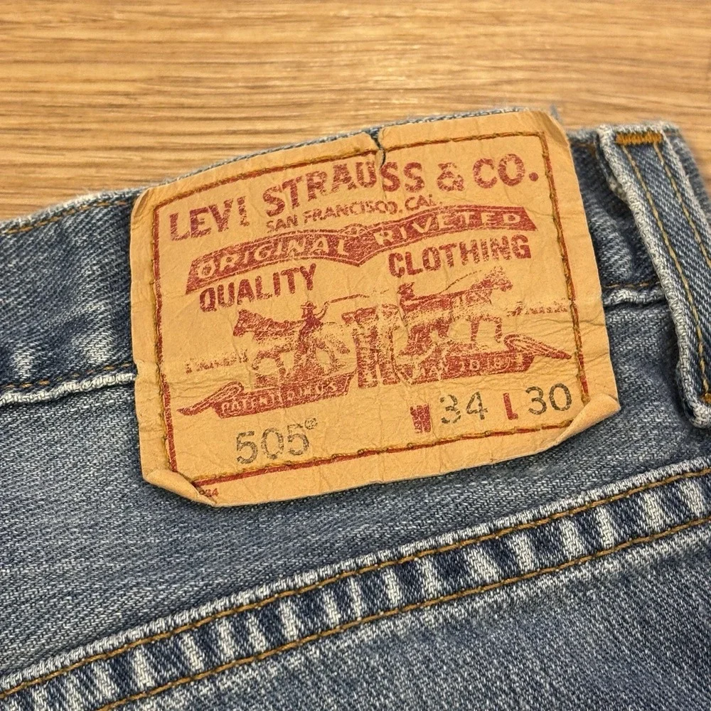 Levis preowned good
